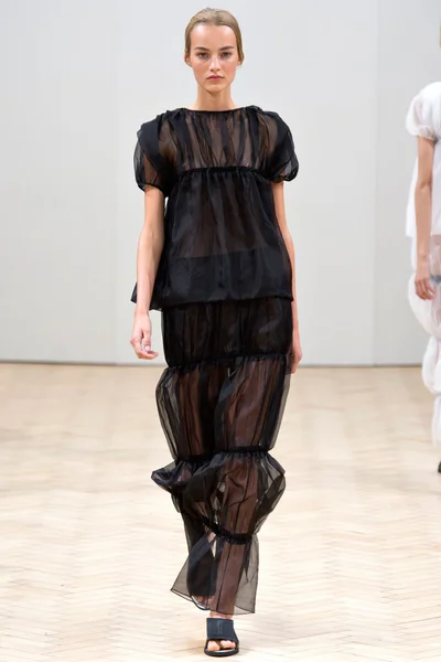 Look 2
